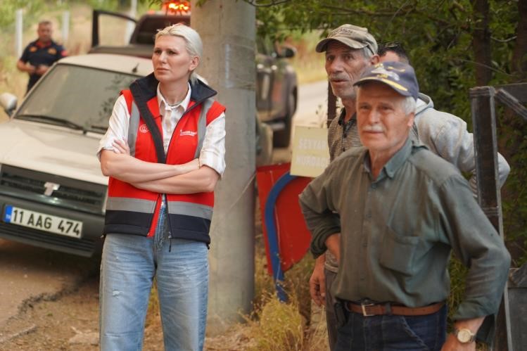 Başkan Subaşı, 3 gün yangın bölgesinden ayrılmadı