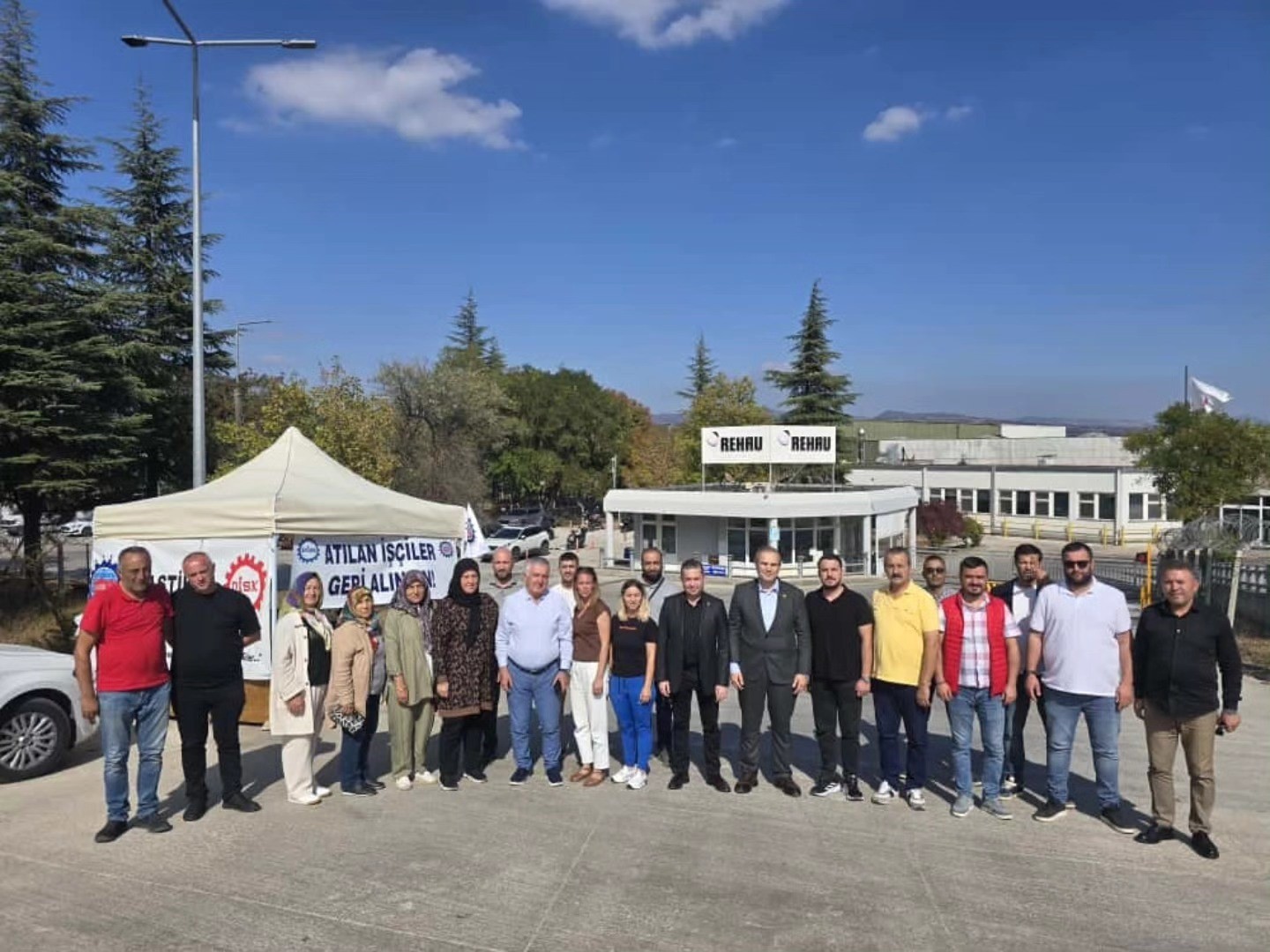 Başkan Dilsiz ve Özdemir’den REHAU işçilerine destek