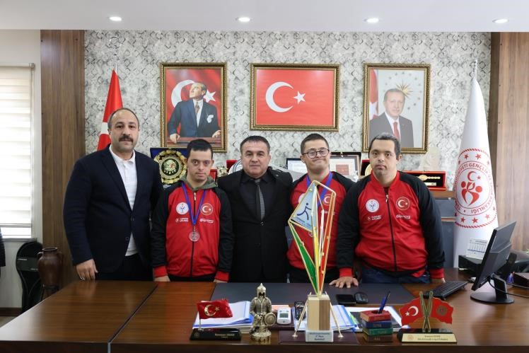 Özel Sporcular Down Sendromlu Basketbol Milli Takımı Bilecik’te