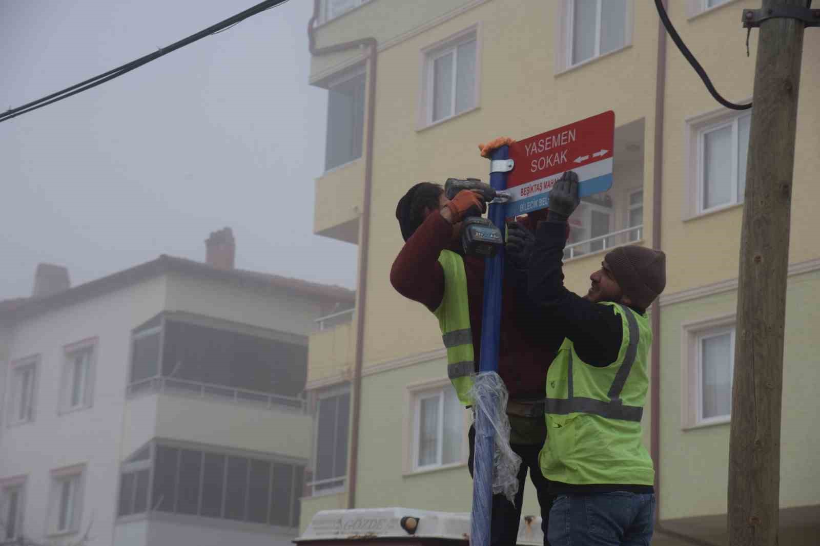 Bilecik’te cadde ve sokak tabelaları yenileniyor