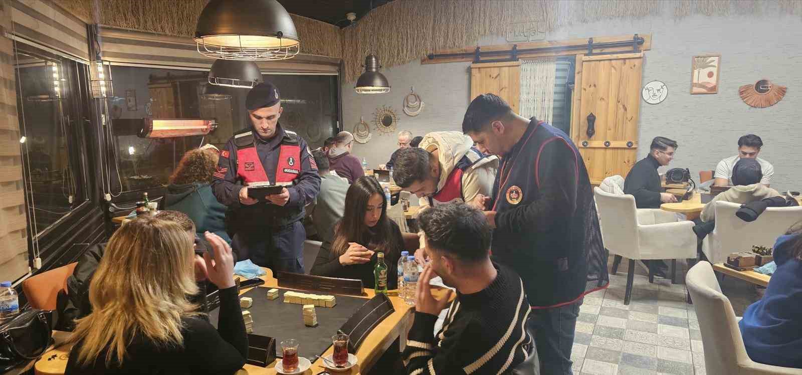 Bilecik’te kumar ve yasa dışı bahis uygulamasında 6 kişi yakalandı