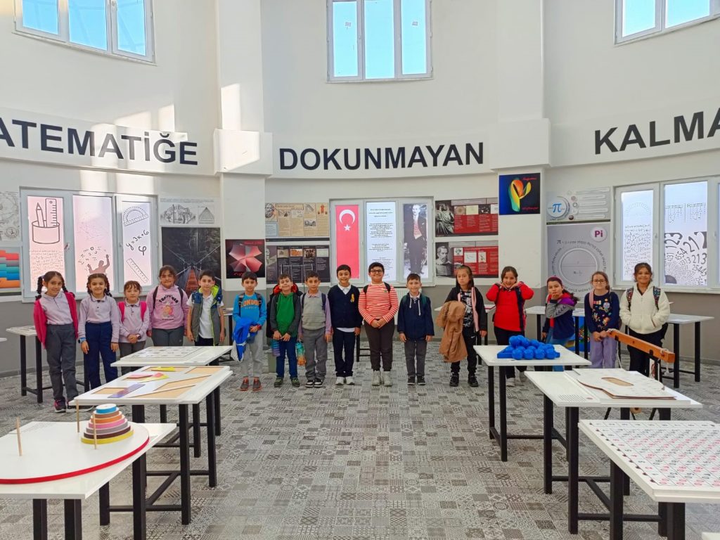 BİLECİK BELEDİYESİNDEN EĞİTİME DESTEK KURSLARI