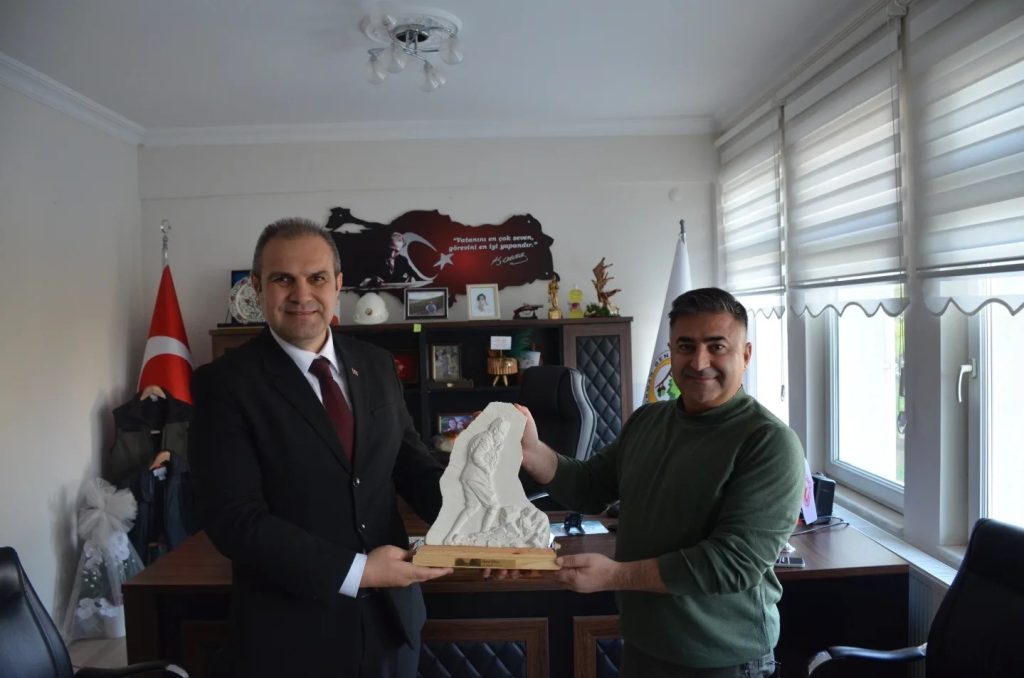 BAŞKAN DİLSİZ, SU SIKINTISINI GİDERMEK İÇİN ÇÖZÜM YOLU ÜRETİYOR