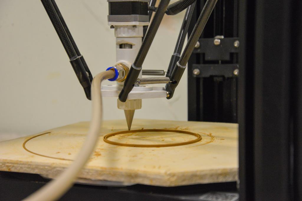 TÜRKİYE’DE BİR İLK GERÇEKLEŞTİRİLEREK BİLECİK’TE ’ÜÇ BOYUTLU SERAMİK YAZICI ATÖLYESİ’ AÇILDI