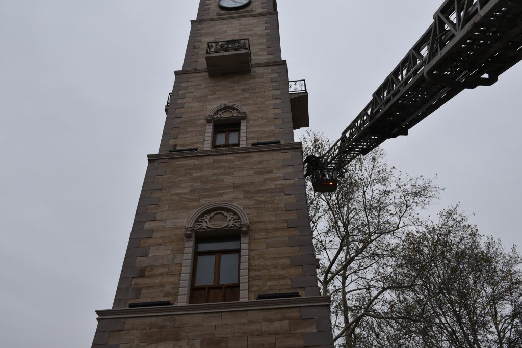 SÖĞÜT’TE TARİHİ ‘HAMİDİYE SAAT KULESİ’ AYDINLATILIYOR