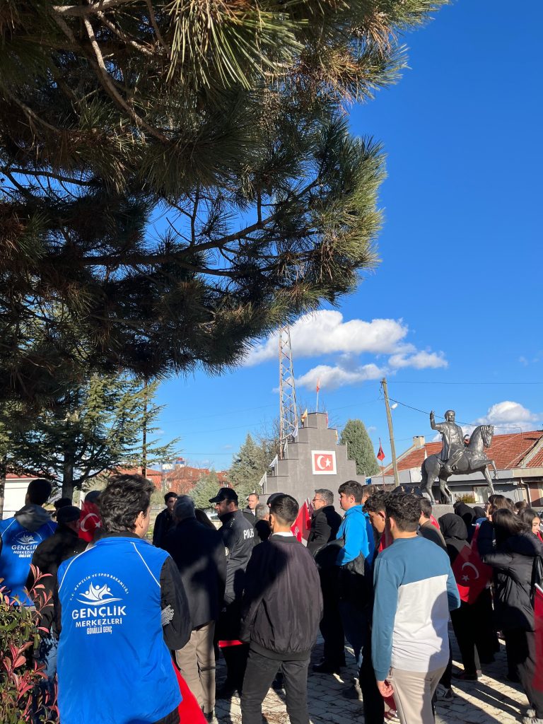 BİLECİK’TE 7’DEN 70’E HERKES SARIKAMIŞ ŞEHİTLERİ ANDI