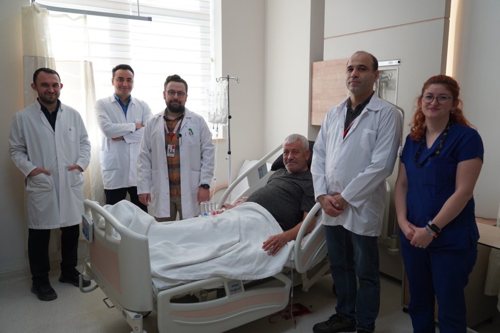 BU AMELİYAT TÜMÖRLÜ BÖLGELERİ SAĞLIKLI DOKULARA ZARAR VERMEDEN ÇIKARMA ŞANSI VERİYOR