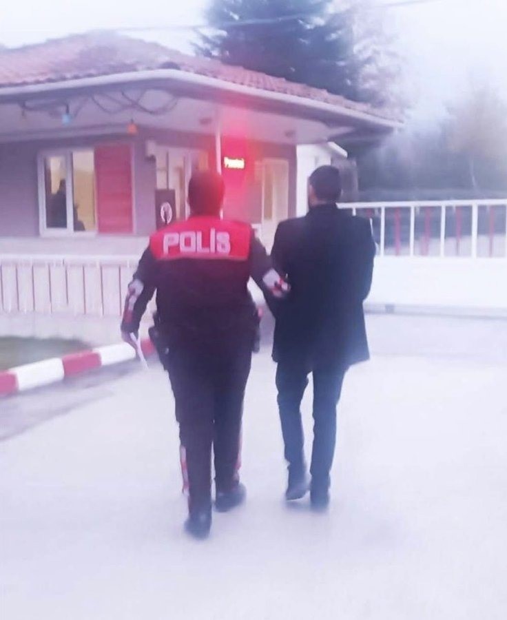 BİLECİK’TE SUÇ MAKİNESİ YAKALANDI