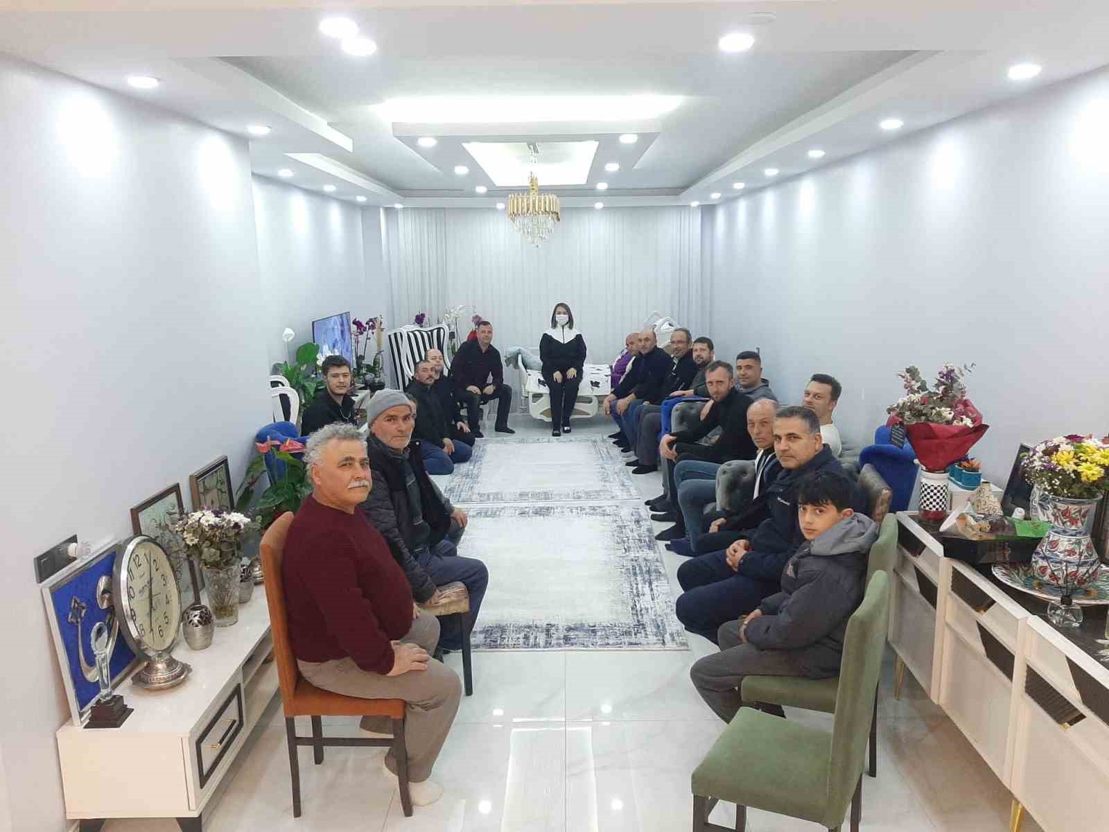 Geçirdiği ameliyat sonrası Başkan Tekin’e personelden sürpriz