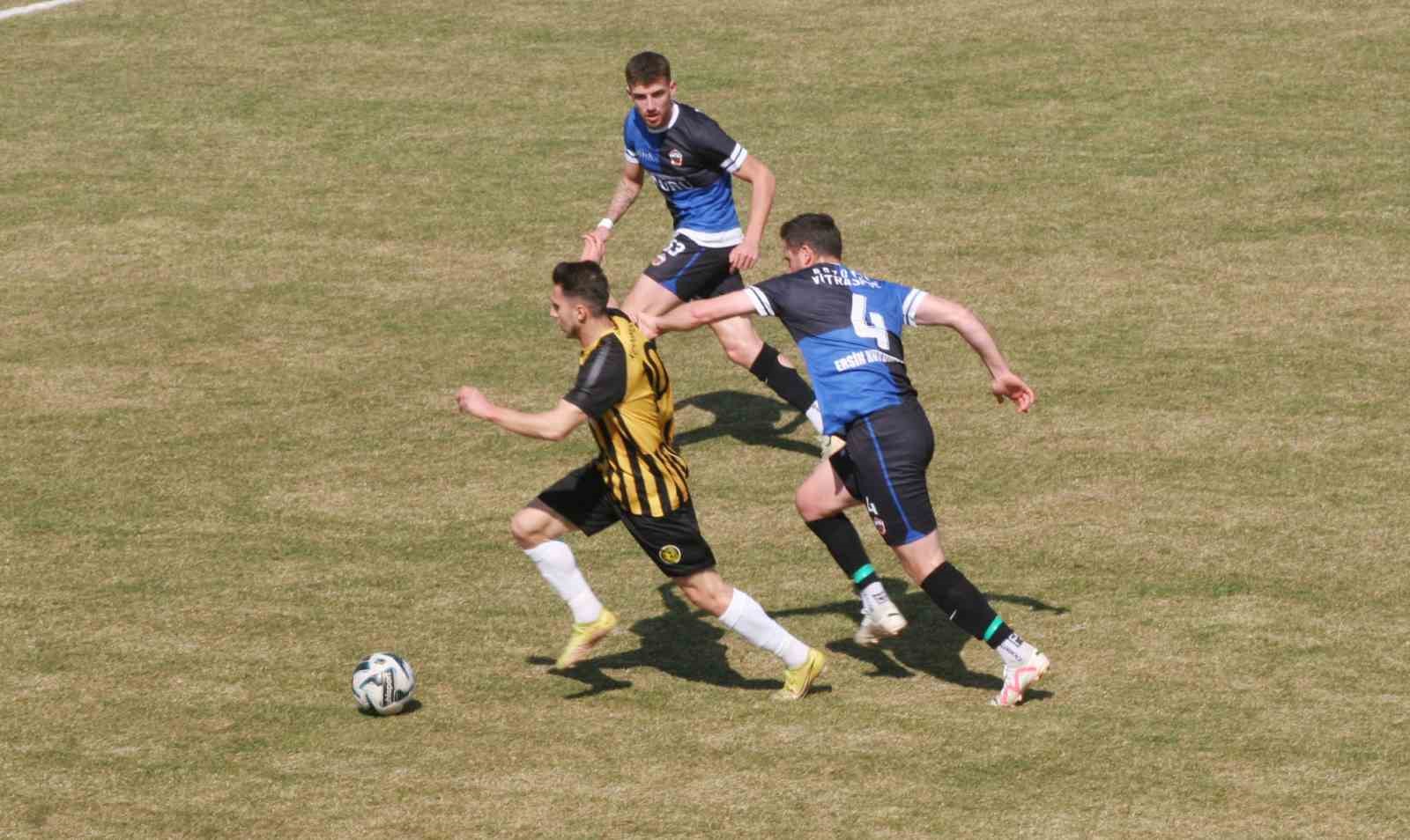 Vitraspor sahasında berabere kaldı