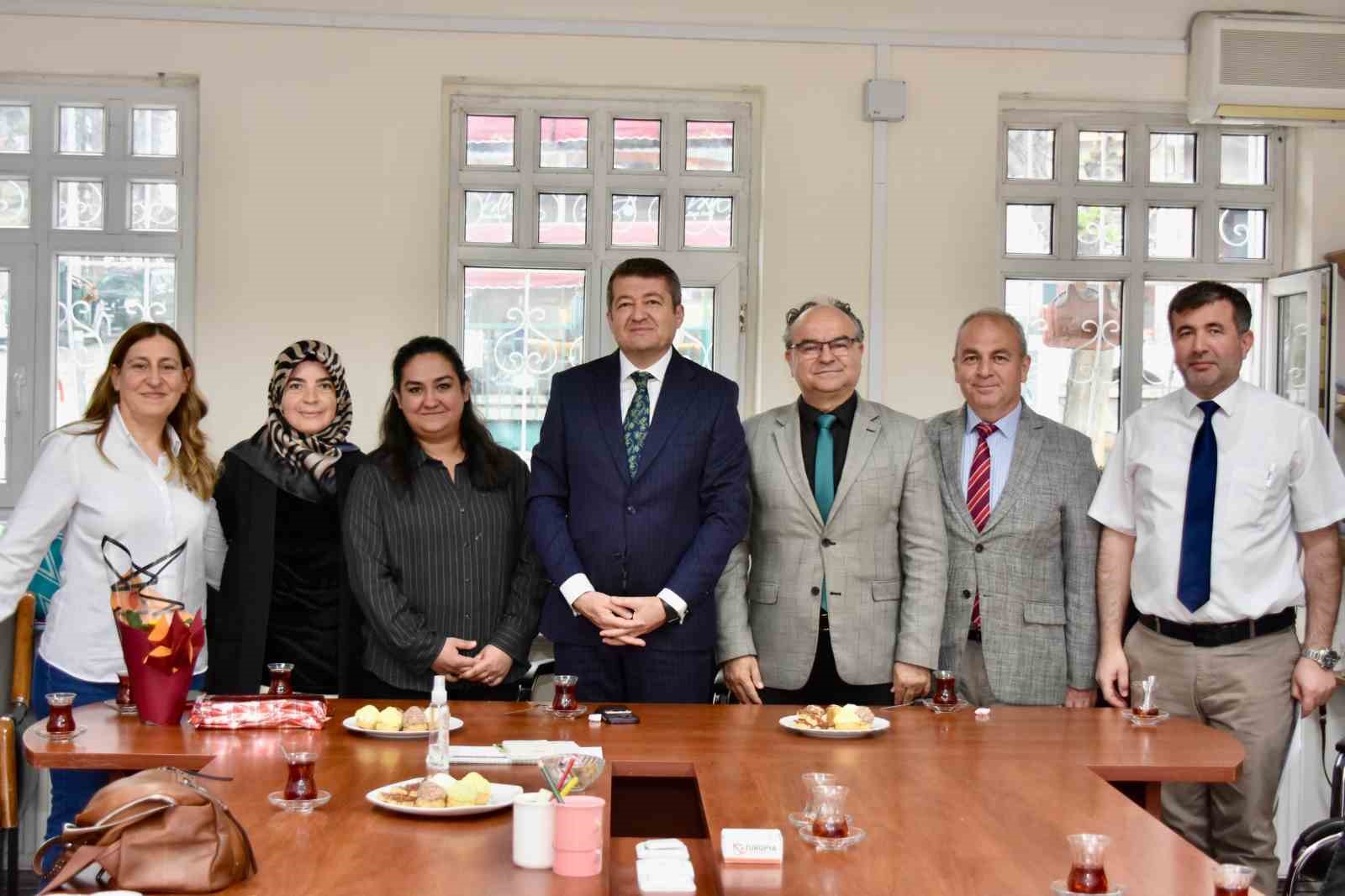 ‘Ailem’ dizisi, Bilecik’te velilere yönelik etkinliklerle tanıtılıyor