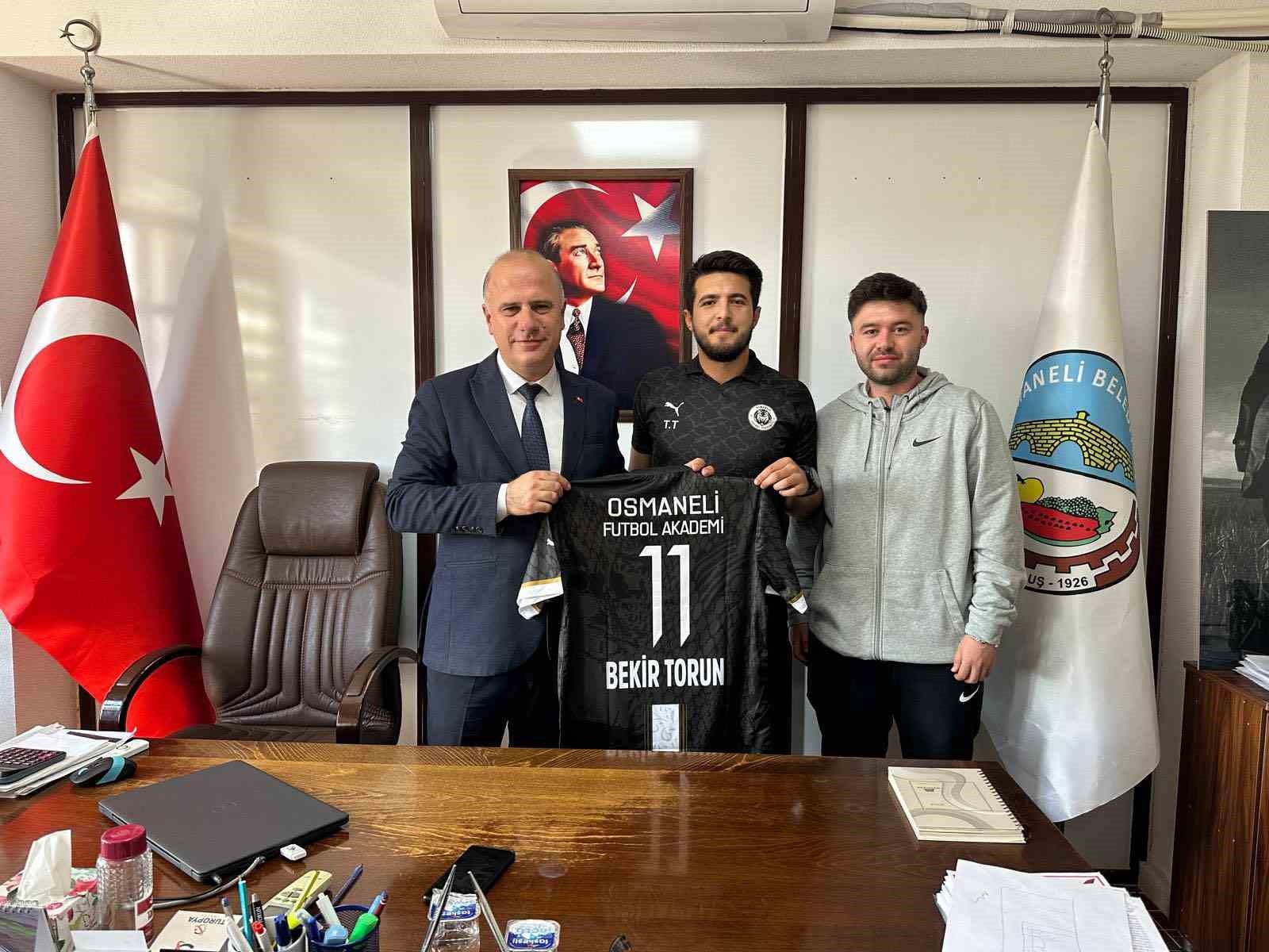 Osmaneli Akademi Spor Kulübü’den Başkan Torun’a ziyaret