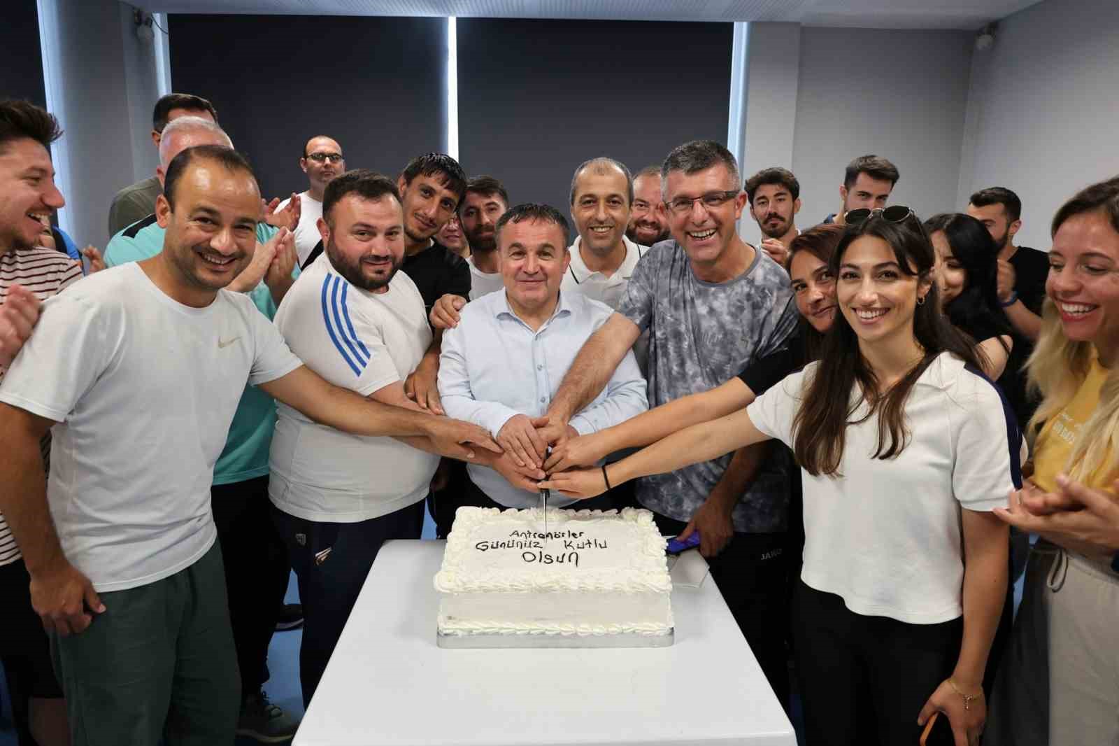 Bilecik’te Dünya Antrenörler Günü kutlandı