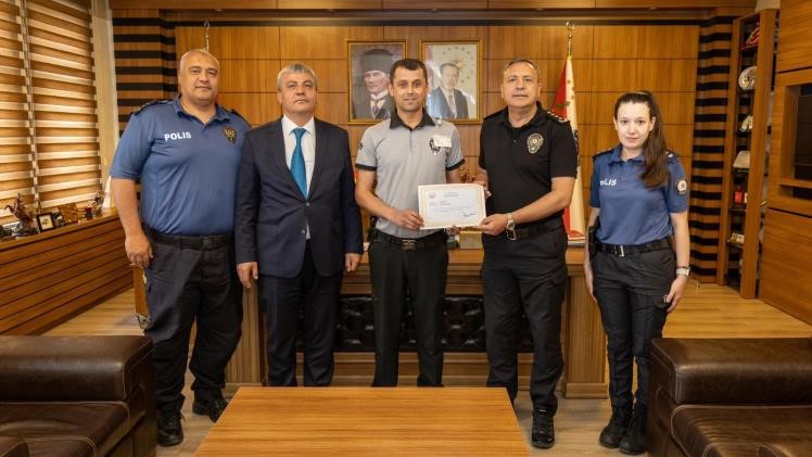 Güvenlik görevlilerine başarı belgeleri verildi