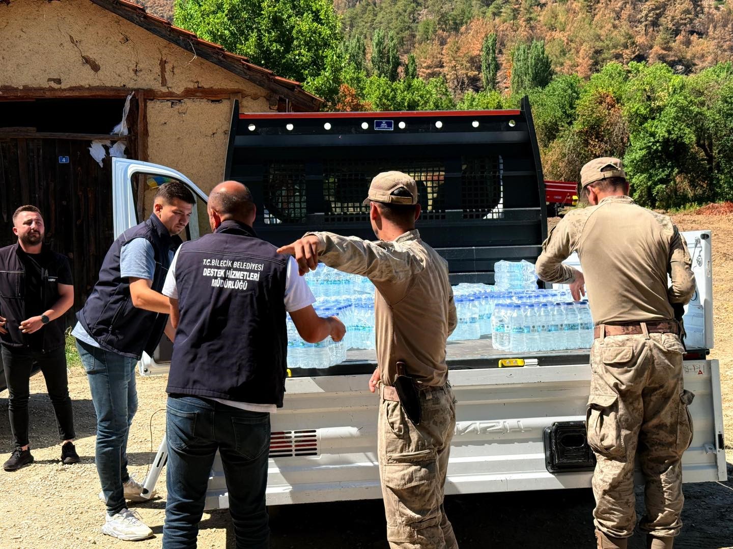 Bilecik Belediyesi’nden Köprücek Köyü’ne destek eli
