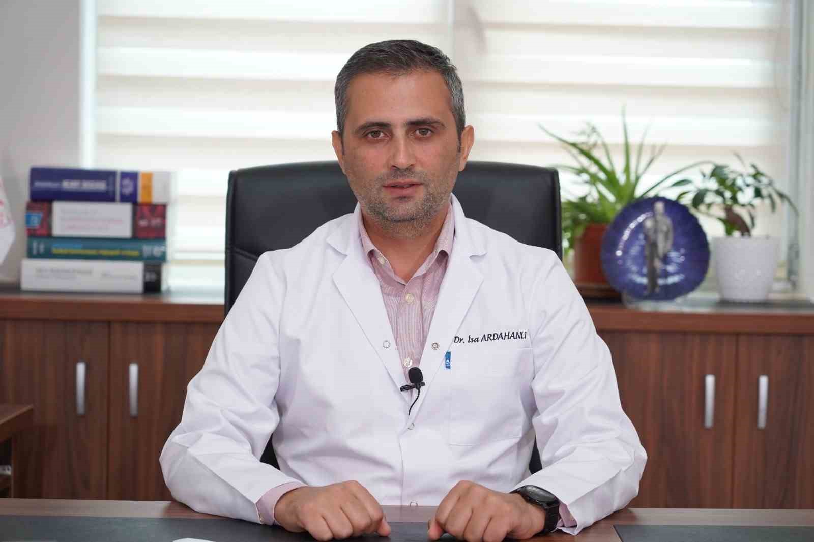 Doç. Dr. İsa Ardahanlı:  “Kalp ve damar sağlığı için risklerinizi bilin”