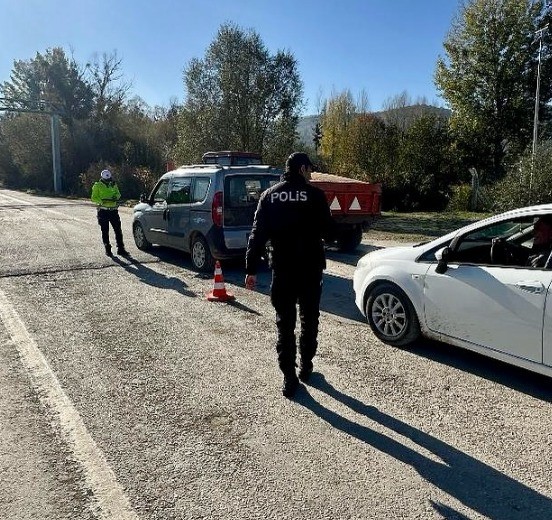 Bilecik’te göçmen kaçakçılığına yönelik denetim