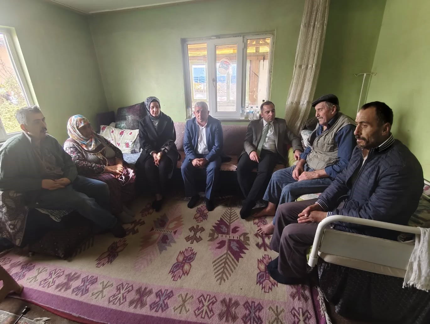 Yenipazar’da köy halkının sorunları yerinde incelendi