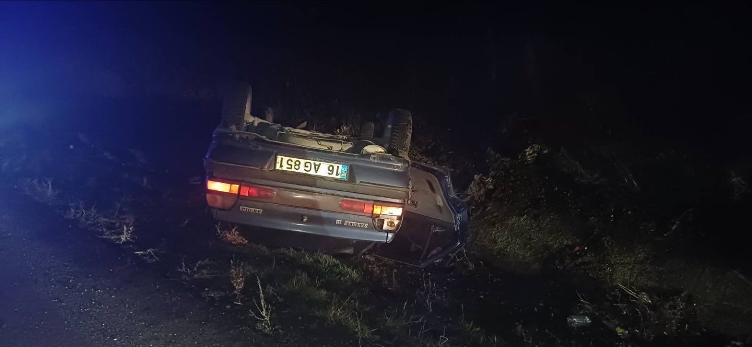 Su kanalına uçan otomobilde bulunan bir kişi yaralandı