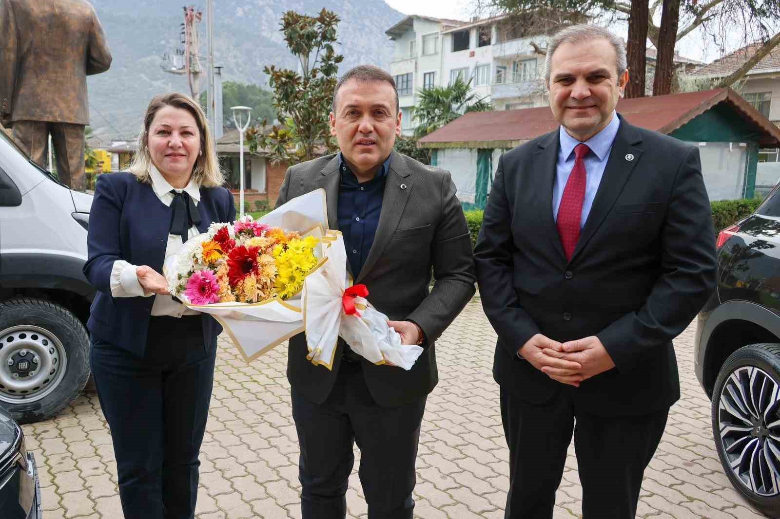 Vali Sözer, Bayırköy Belediyesinde incelemelerde bulundu