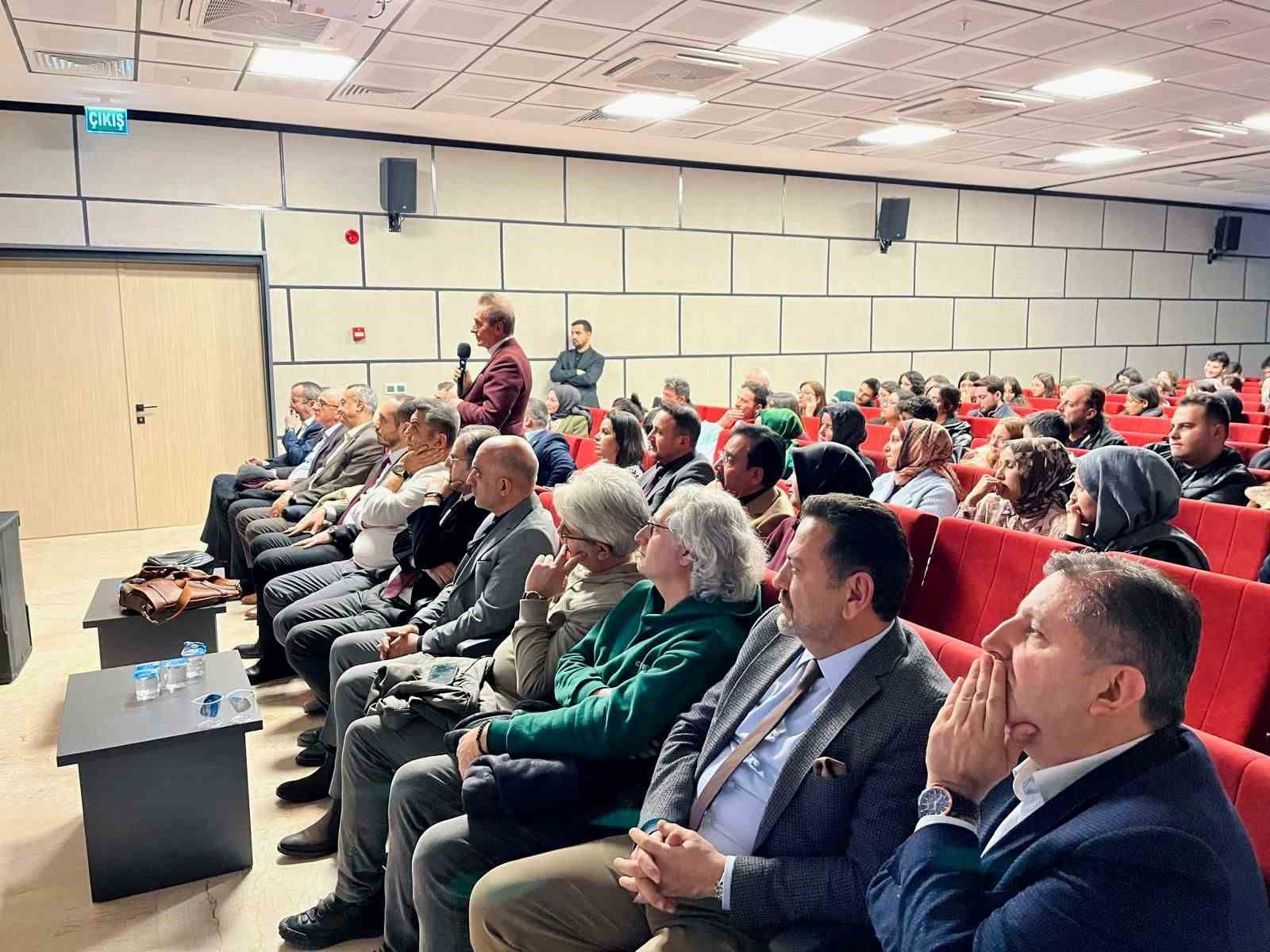 Bilecik’te ‘Şeyh Edebali Anma Konferansı’ düzenlendi