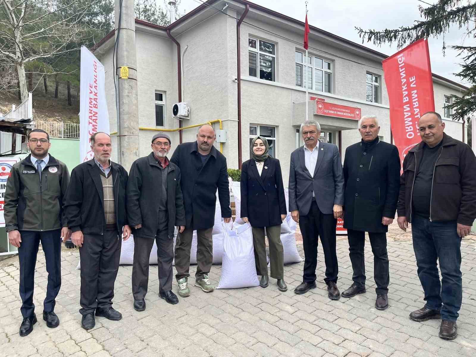 Bilecik’te 5 bin 150 kilogram nohut tohumu dağıtıldı