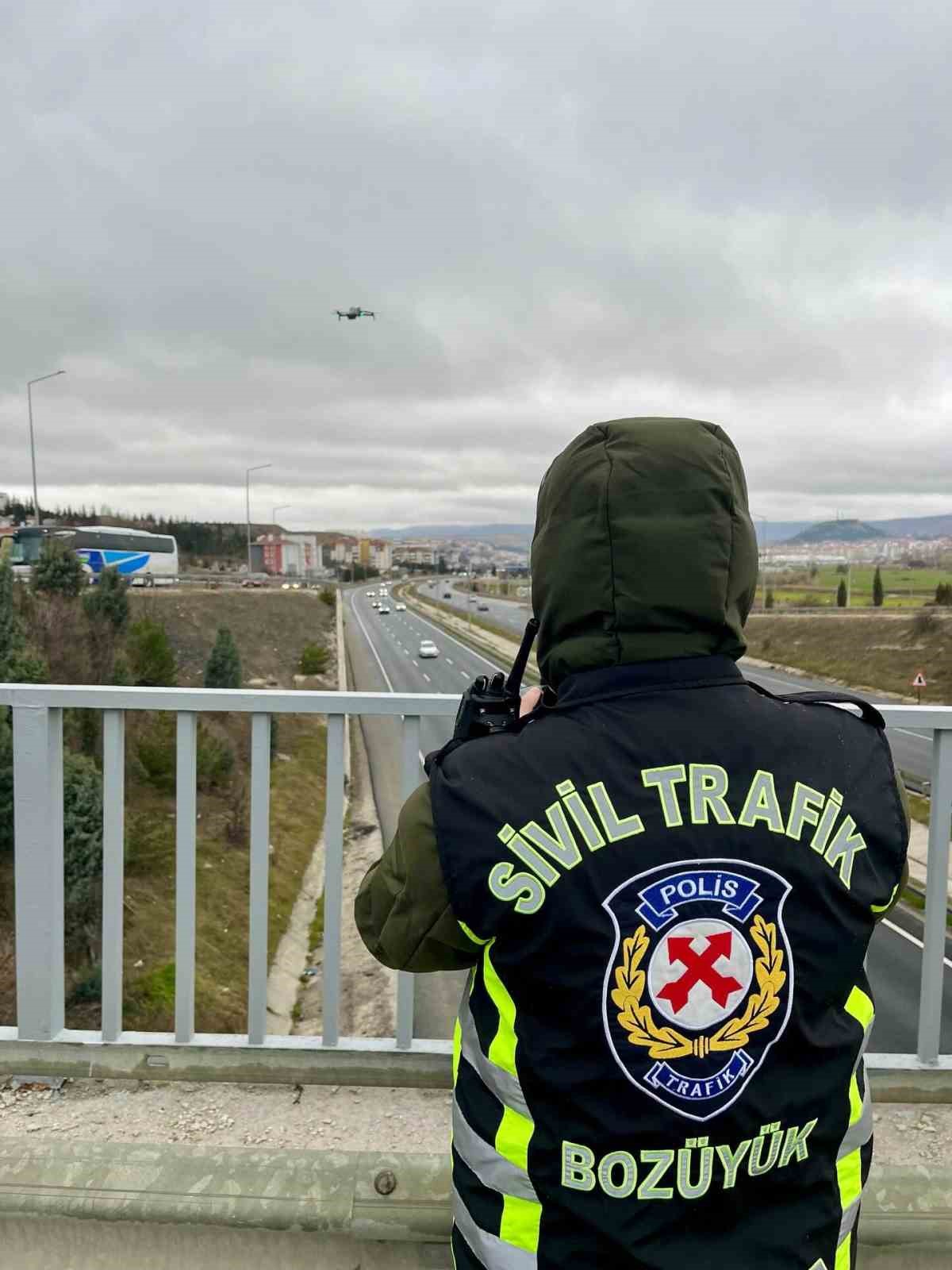 Bilecik’te drone destekli trafik denetimi
