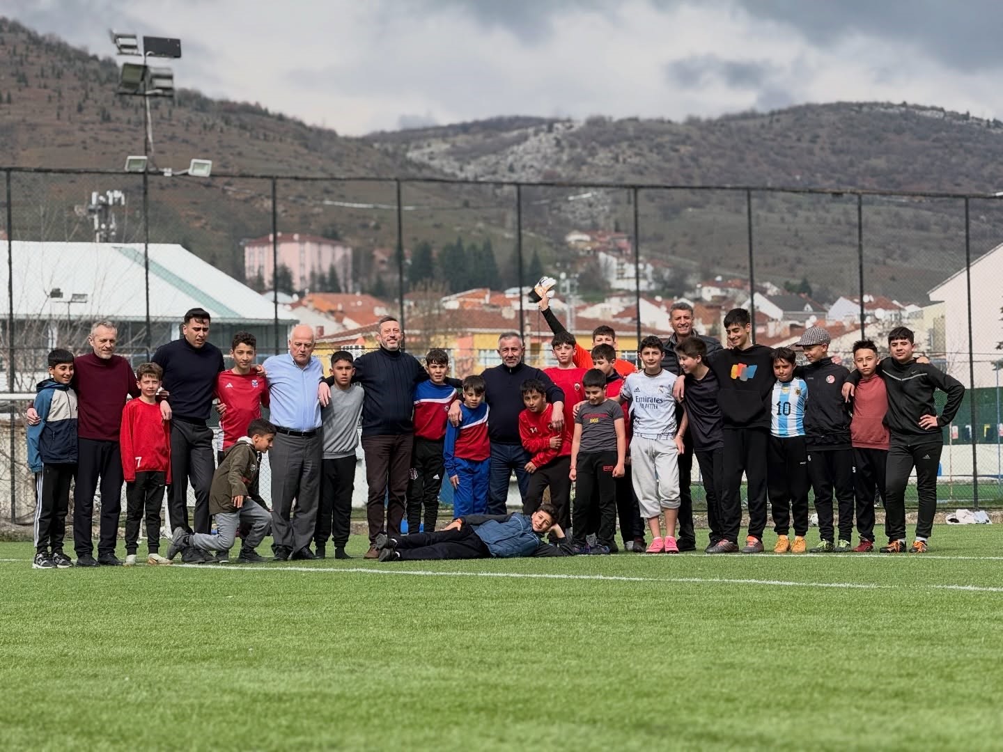 İl Başkanı Yıldırım Gençlik Merkezi’nde gençlerle buluştu