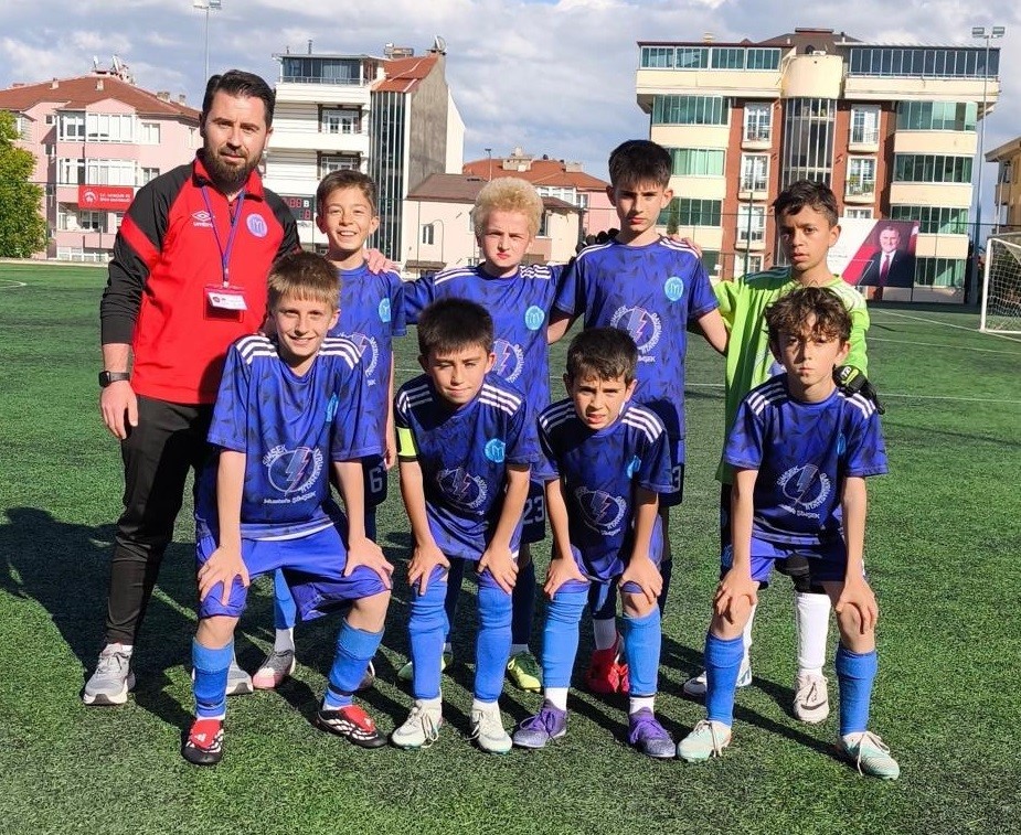 Bilecik U11 Gençler Ligi’nde 1299 Bilecikspor Kulübü, BFA’yı farklı yendi